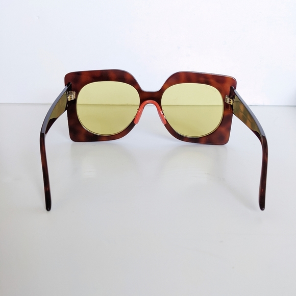 GUCCI GG0784S Oversized Retro Square Sunglasses Yellow Lens - Picture 10 of 16